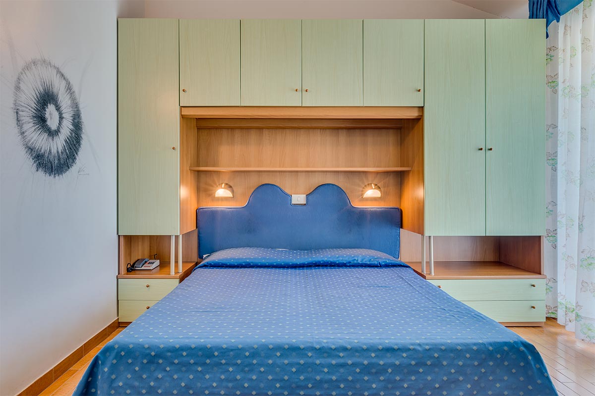 Elegance Family (PL)